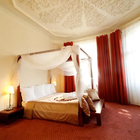 Hotel Monika Centrum 4*