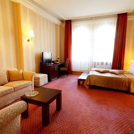 Hotel Monika Centrum 4*