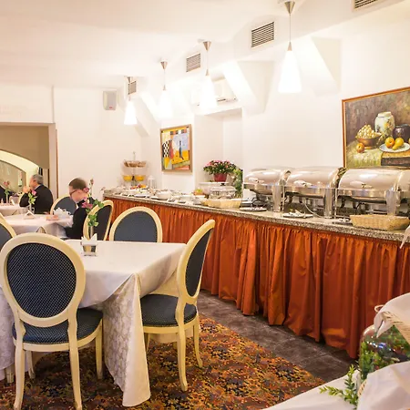 Monika Centrum Hotel 4*