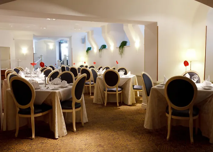 Monika Centrum Hotel 4*