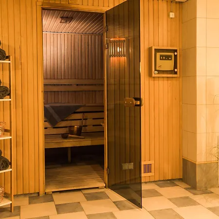 Hotel Monika Centrum 4*