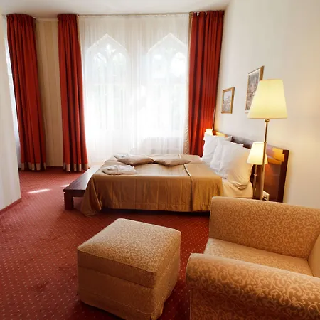 Monika Centrum Hotel 4*
