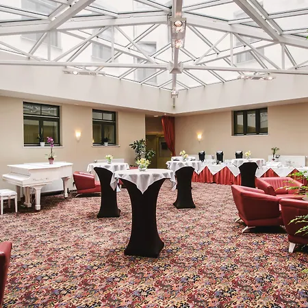 Monika Centrum Hotel 4*