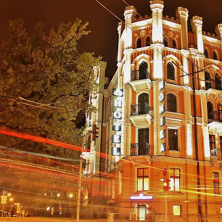 Monika Centrum 4*