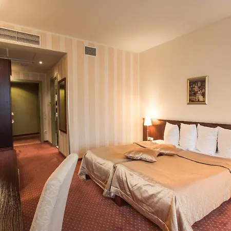Hotel Monika Centrum 4*