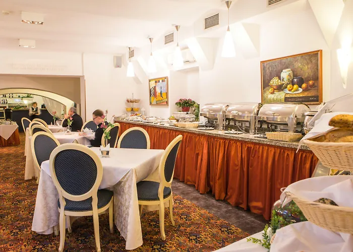 Monika Centrum Hotel 4*